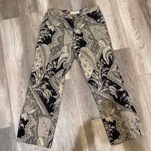 Trina Turk Los Angeles - Black and white capris - size 6